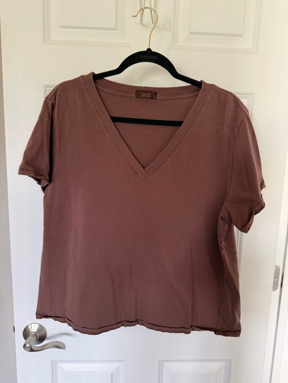 nuuds V-Neck Short Sleeve Tee in Mauve
